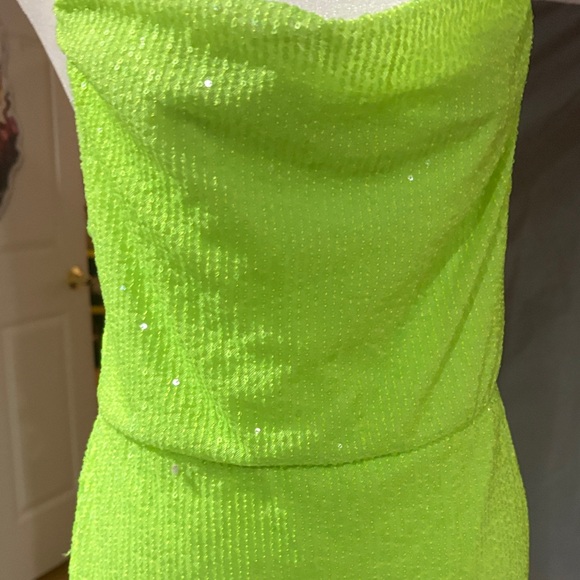Wild Fable Sz L NWOT Neon Green sequins Ruched Women  mini Dress - Picture 2 of 11